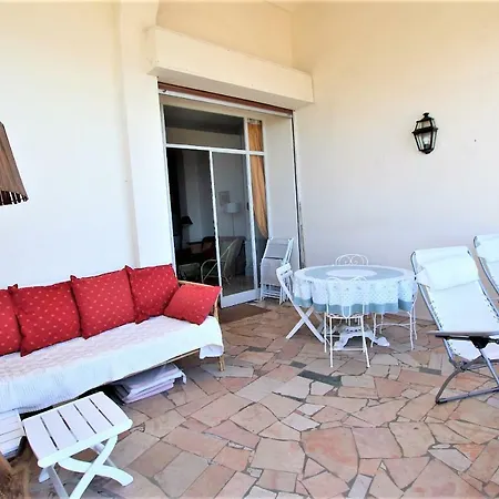 Sea View Apartment Cannes